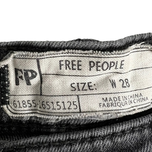 Free People Black Distressed Fishnet Mesh Skinny Jeans Size 28 - Picture 9 of 9